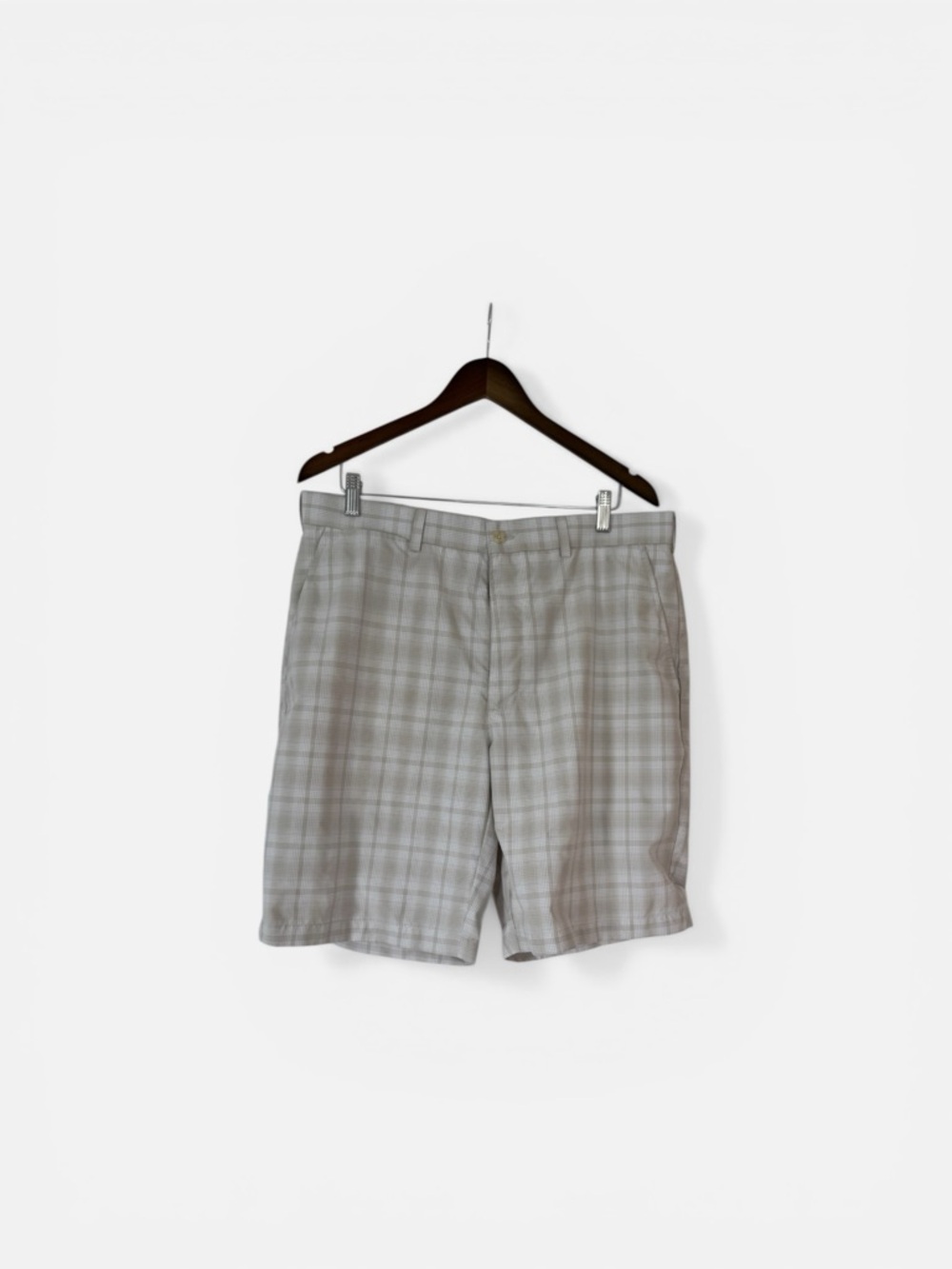 Ben Hogan Men’s Light Khaki /White Plaid Flat-Front Performance Shorts
